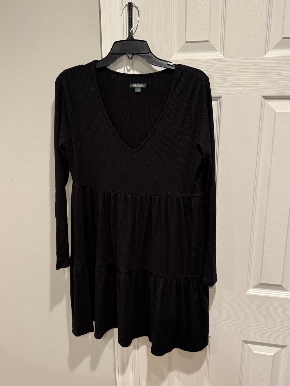 wild fable Black Long-Sleeve Tiered V-Neck Dress
